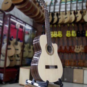 Giới Thiệu Về Guitar Classic MG 2116 800x800 1