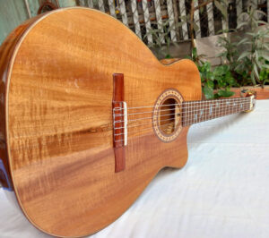 guitar classic 650 full koa